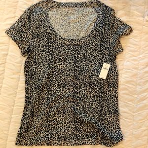Banana Republic Small Cozy Tee with Black and Gray Cheetah print!